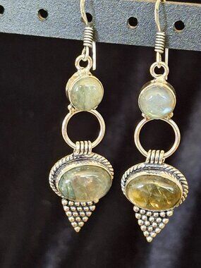 Boho Handmade Labradorite Gemstone Drop Dangle Earrings   452  NWOT